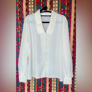 Traditions Vintage Beautiful Elegant Button Up Blouse Sz 14